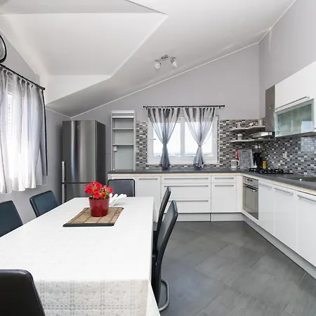 Apartmán Cace Brodarica (Sibenik-Knin)