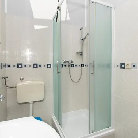 Cace Apartment *