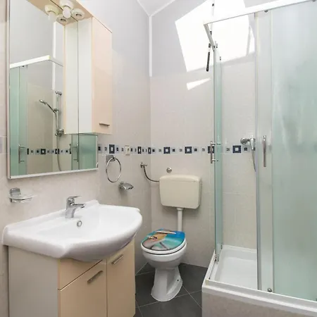 Cace Brodarica (Sibenik-Knin)