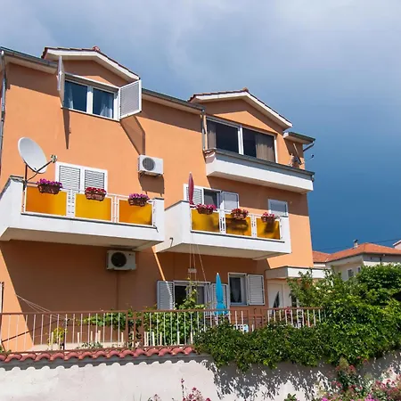Apartment Cace