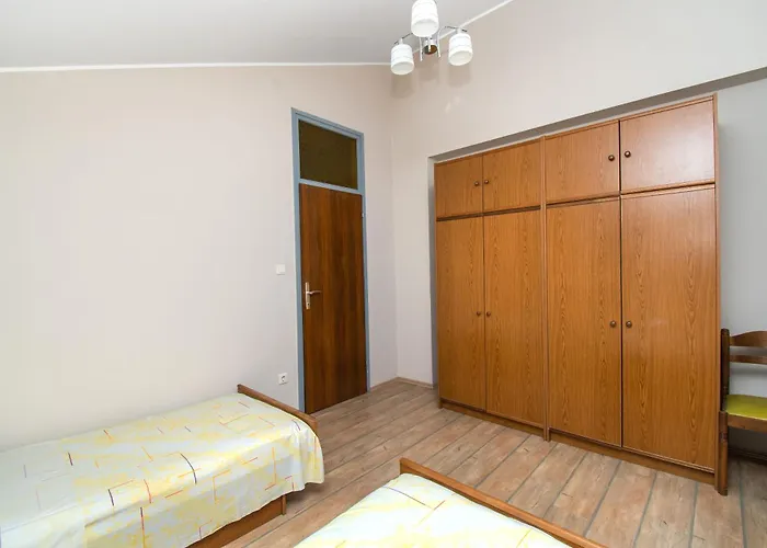 Cace * ברודאריצה